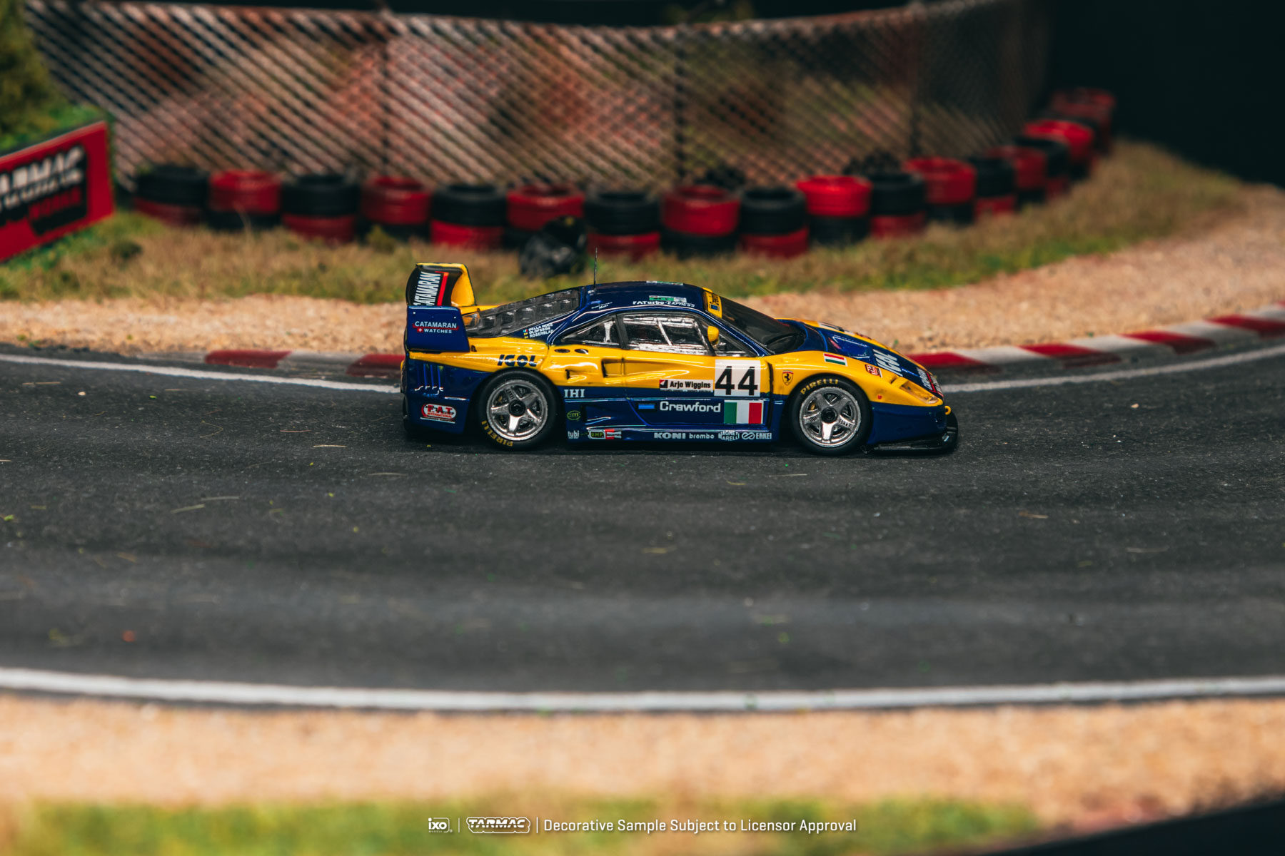 In Stock TW 1:64 Ferrari F40 G – обзор и цена Die Cast Car 1 64